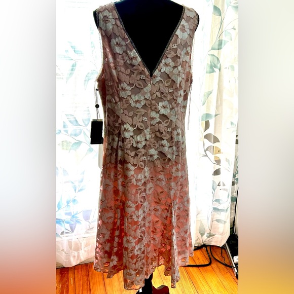 Adriana Papell floral overlay dress sz 16 - Picture 6 of 10